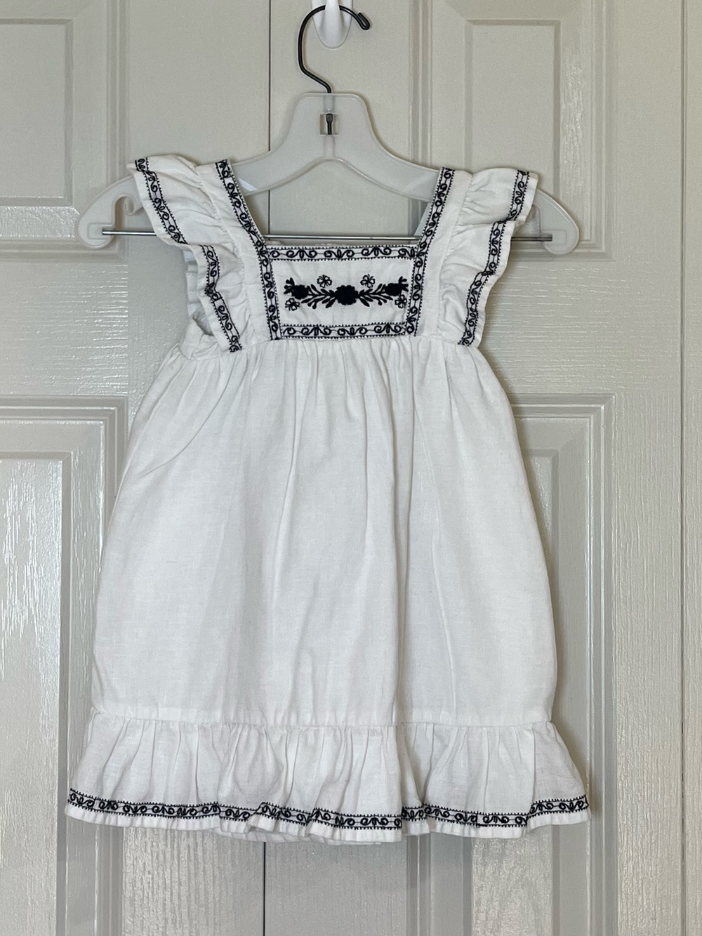 Old Navy White With Black Embroidery Ruffle Dress LinenBlend Girls 18-24 Months
